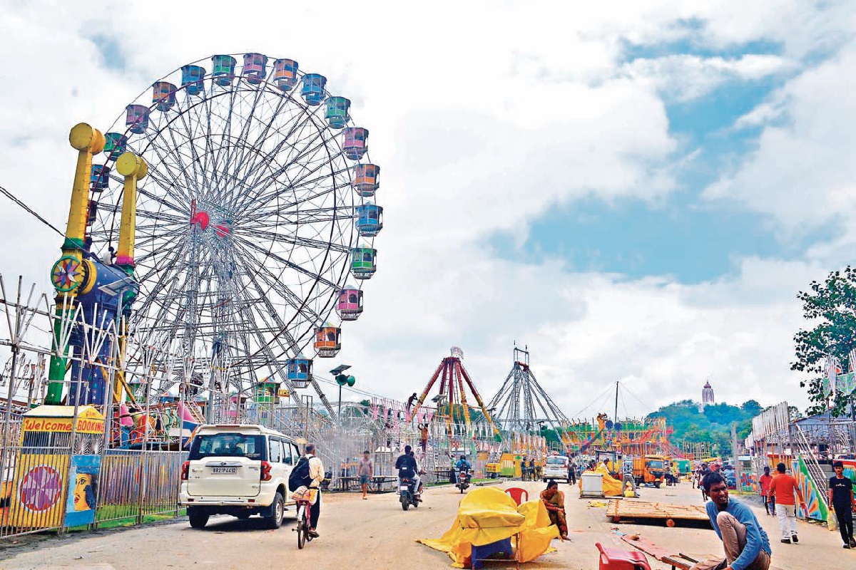 Ranchi News : रथ मेले में उमड़ा जनसैलाब, लोक संस्कृति और परंपराओं की झलक